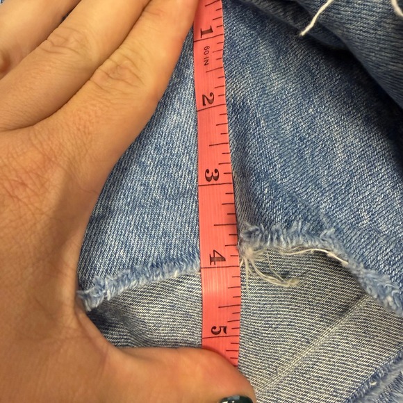 ROLLAS Womens Denim Shortall Overalls Light Wash Distressed Frayed Hem Size 26 - Picture 7 of 7